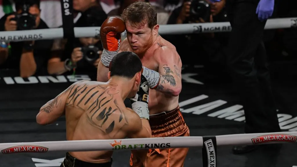 Fight Saul Canelo Alvarez of Mexico during the Fight for the undisputed for the WBC, WBO and WBA super middleweight world titles against Edgar Berlanga of USA, at T-Mobile Arena. IMAGO /&nbsp;Agencia-MexSport