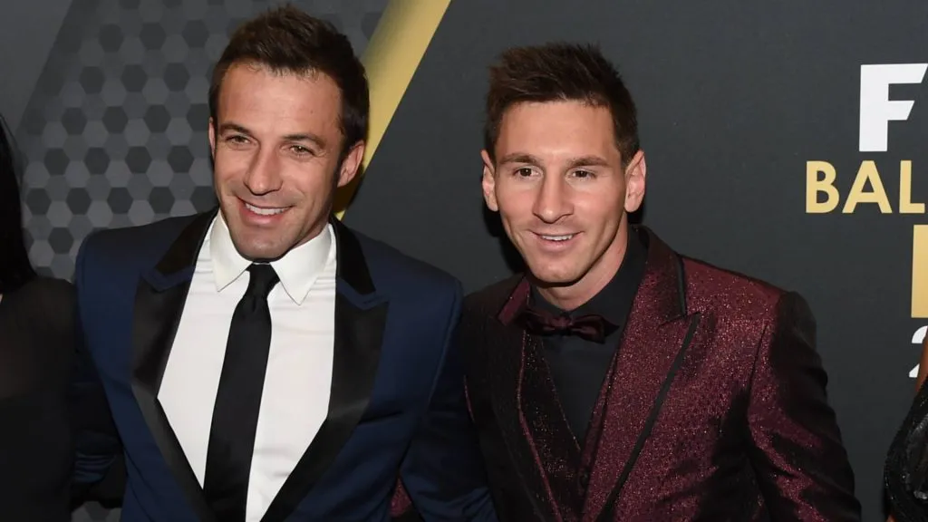 Alessandro Del Piero and Lionel Messi at the FIFA Ballon dāOr ceremony in 2015. (IMAGO / ANP)