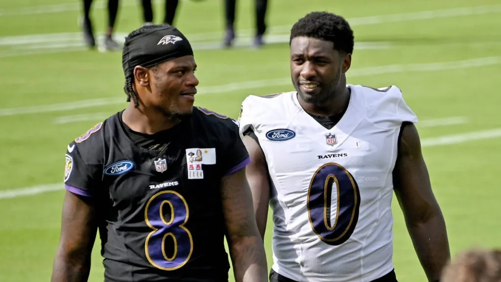 Lamar Jackson Roquan Smith