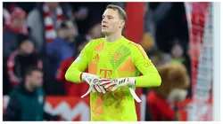 Manuel Neuer (FC Bayern Muenchen) leaves the pitch after his red card, DFB Cup - Round of 16, FC Bayern München v Bayer 04 Leverkusen, Allianz Arena, December 3, 2024 in Munich, Germany.