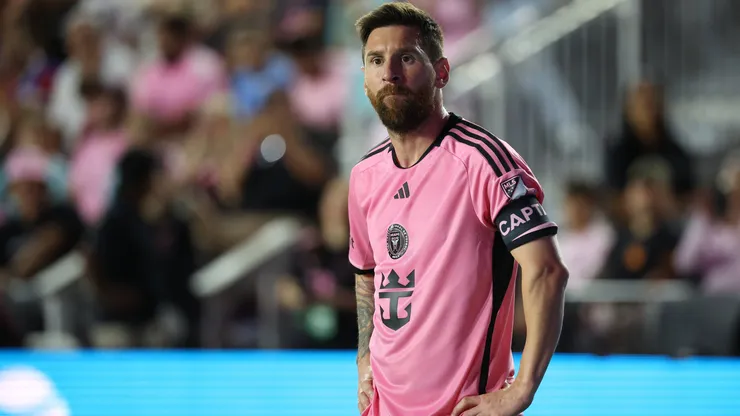 Inter Miami forward Lionel Messi (10) waits for an injury to clear before taking a corner during the game between Atlanta United and Inter Miami.
