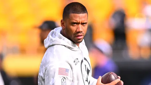 Russell Wilson #3 of the Pittsburgh Steelers warms up prior to a game against the Baltimore Ravens at Acrisure Stadium on November 17, 2024 in Pittsburgh, Pennsylvania.
