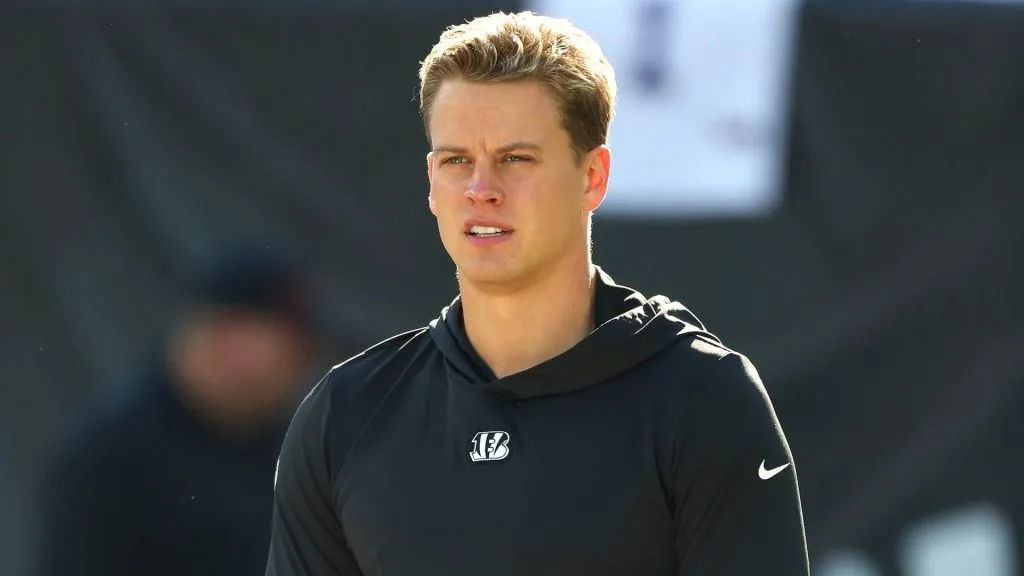 Cincinnati Bengals quarterback Joe Burrow (9) warms up before a game between the Philadelphia Eagles and the Cincinnati Bengals at Paycor Stadium on Sunday, October 27, 2024. (Source: IMAGO / Icon Sportswire)