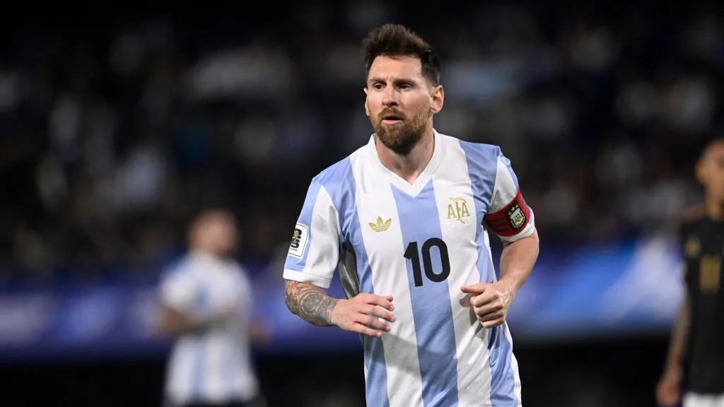 lionel messi running