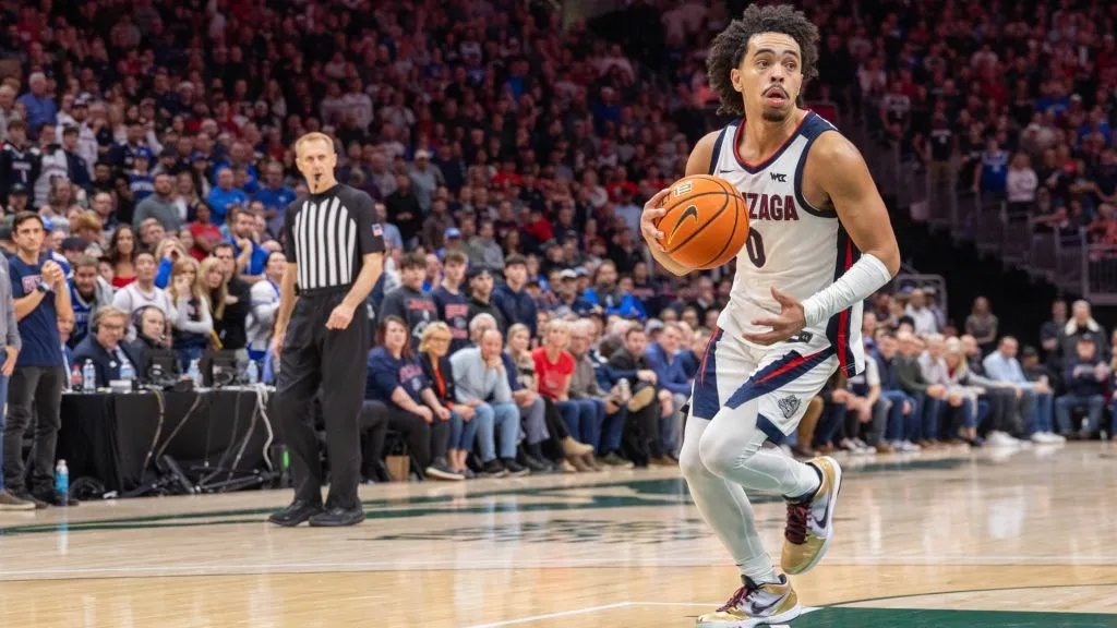 December 7, 2023, Seattle, Washington, USA: Gonzaga player RYAN NEMBHARD (0) sets up to pass the ball to a fellow player, in the 2nd half of the game, Gonzaga vs Kentucky University, with a game ending score 98 to 90, for Battle In Seattle. Seattle USA