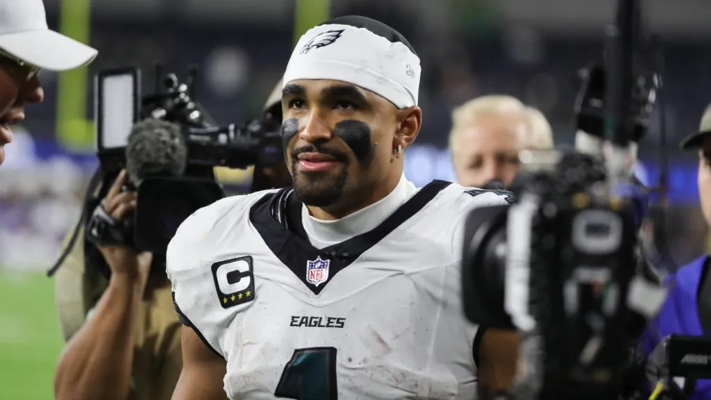 Philadelphia Eagles quarterback Jalen Hurts (1) after the Philadelphia Eagles game versus the Los Angeles Rams on November 24, 2024. (Source: IMAGO / Icon Sportswire)