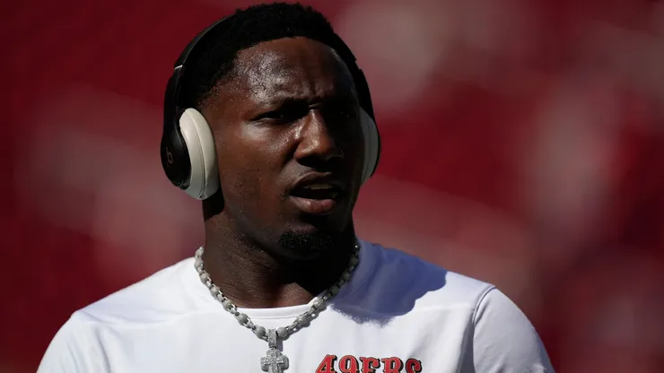 NFL, American Football Herren, USA 2024: 49ers vs Cardinals: San Francisco 49ers wide receiver Deebo Samuel Sr. (1) during pregame warmup at Levi s Stadium.