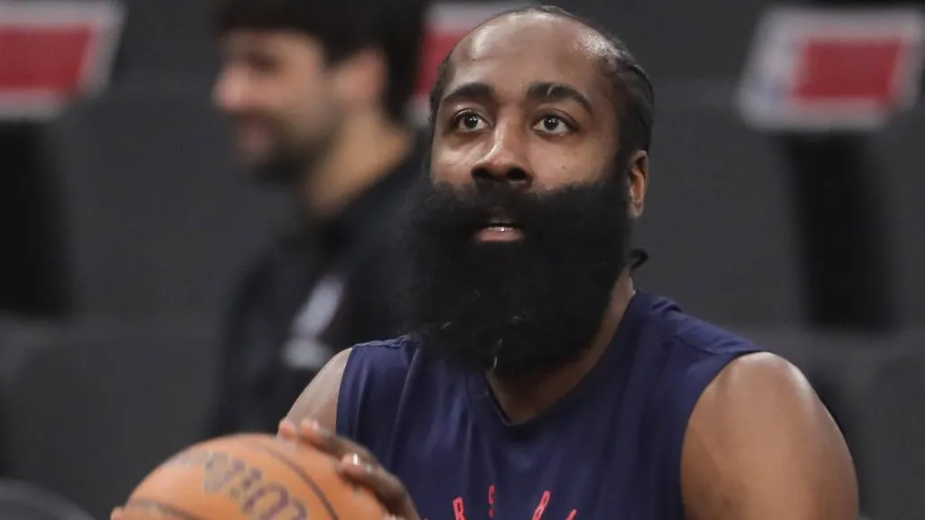 LA Clippers guard James Harden (1) during the Portland Trail Blazers vs Los Angeles Clippers on December 03, 2024. (Source: IMAGO / Icon Sportswire)