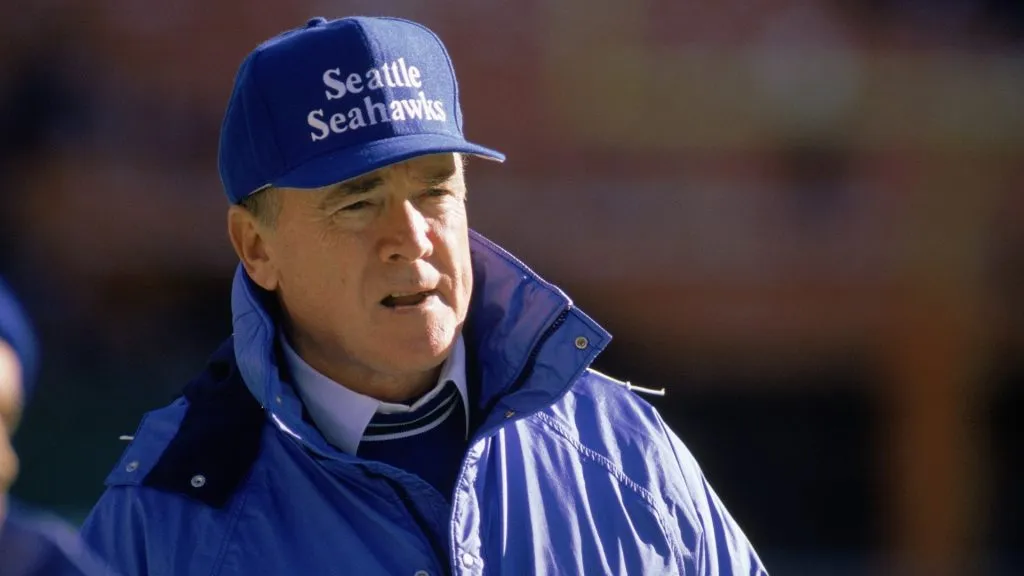 Head coach Chuck Knox of the Seattle Seahawks watches the NFL game against the Kansas City Chiefs at Arrowhead Stadium on November 20, 1988. (Source: Jonathan Daniel/Getty Images)
