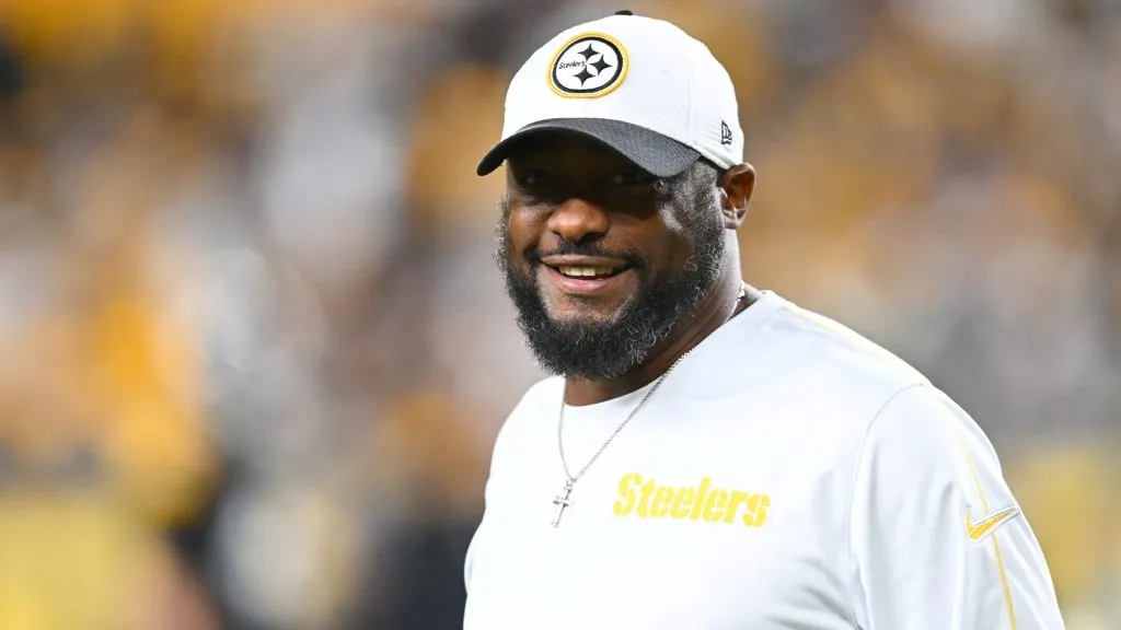Head coach Mike Tomlin of the Pittsburgh Steelers looks on during warm ups prior to the game against the New York Jets at Acrisure Stadium on October 20, 2024. (Source: Joe Sargent/Getty Images)