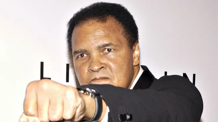 Muhammad Ali arrives at the 20th Annual "Midsummer Night's Magic Awards Dinner" on July 13, 2005 at the Century Plaza Hotel in Los Angeles, California.
