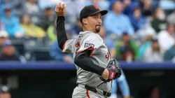 Giants vs Royals SEP 22 September 22, 2024: San Francisco Giants starting pitcher Blake Snell (7) throws to first for the out on Kansas City Royals shortstop Bobby Witt Jr. (7) during the third inning at Kauffman Stadium in Kansas City, MO.
