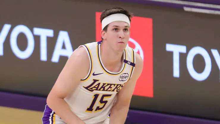 Los Angeles Lakers guard Austin Reaves (15) looks to shoot during the Memphis Grizzlies vs Los Angeles Lakers game on December 15, 2024