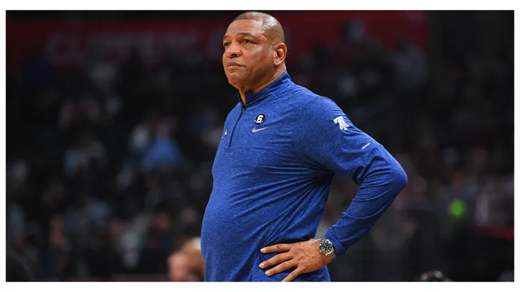 Philadelphia 76ers head coach Doc Rivers looks on during a NBA, Basketball Herren, USA game between the Philadelphia 76ers and the Los Angeles Clippers on January 17, 2023 at Crypto.com Arena in Los Angeles, CA.