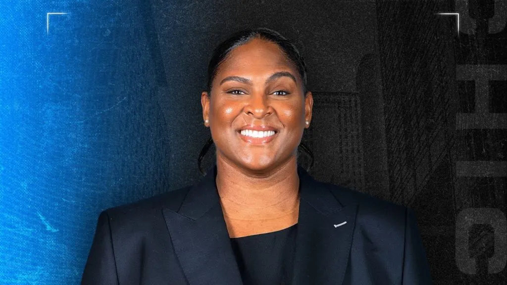 Courtney Paris joins Chicago Sky (X:@chicagosky)