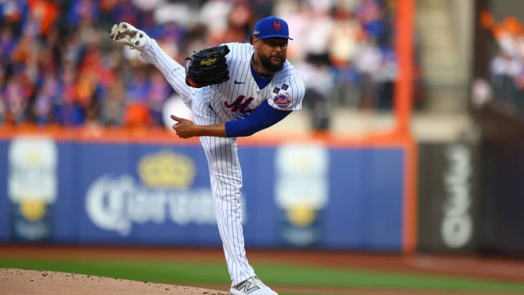 Sean Manaea throwing