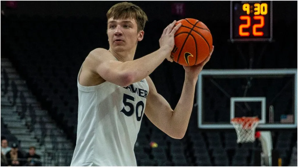 Gytis Nemeiksa of Hawaii – IMAGO / ZUMA Press Wire