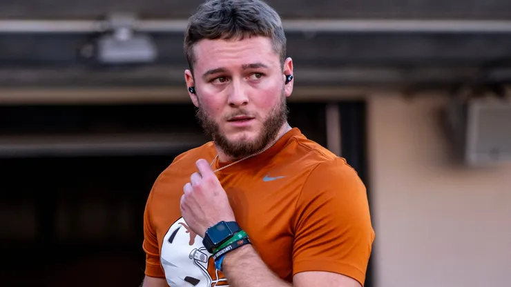 Clemson vs Texas Dec 21 Dec 21, 2024.Quinn Ewers 3 of the Texas Longhorns during warmups before the game vs the Clemson Tigers in the first round of the playoffs at DKR-Memorial Stadium.