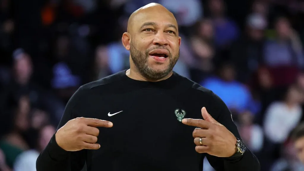 Assistant coach Darvin Ham of the Milwaukee Bucks talks to a player during a break in the second half of a semifinal game of the Emirates NBA Cup. (Ethan Miller/Getty Images)