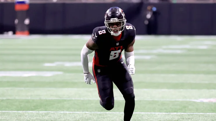 Atlanta Falcons tight end Kyle Pitts (8)
