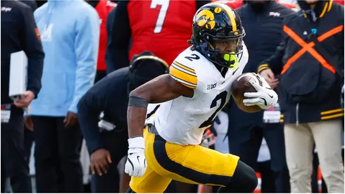 Iowa Hawkeyes RB Kaleb Johnson