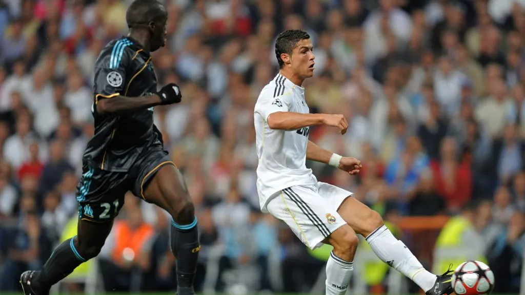 Cristiano Ronaldo of strikes to score the opening goal past Souleymane Diawara during the Champions League match between Real Madrid and Olympique Marseille. (Jasper Juinen/Getty Images)