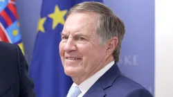Entertainment Bilder des Tages Bill Belichick received Croatian certificate of nationality Football coach in NFL Bill Belichick give a NHFL ball to Prime Minister of Croatia Andrej Plenkovic at Banski dvori, in Zagreb, Croatia, on June 3, 2024.