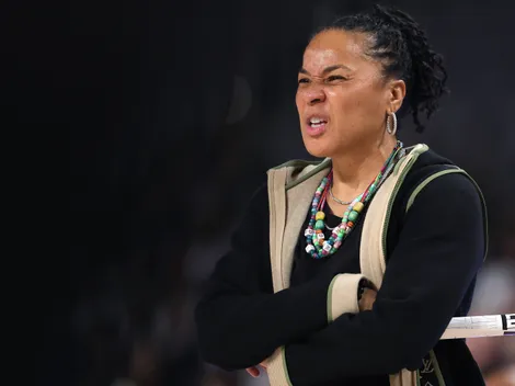 NCAAB analyst rips 'entitled' Dawn Staley
