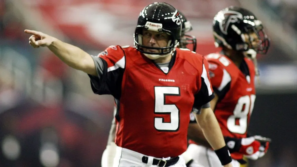 Kicker Morten Anderson celebrates his record breaking field goal against the Carolina Panthers on December 24, 2006. (Source: Marc Serota/Getty Images)