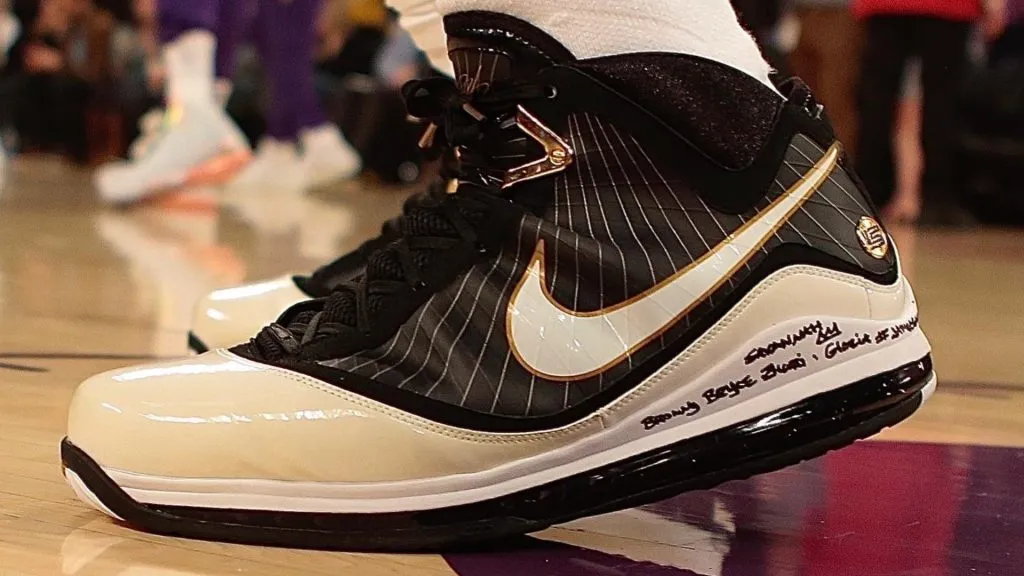 Nike LeBron 7 (Source: @NBAKicks)
