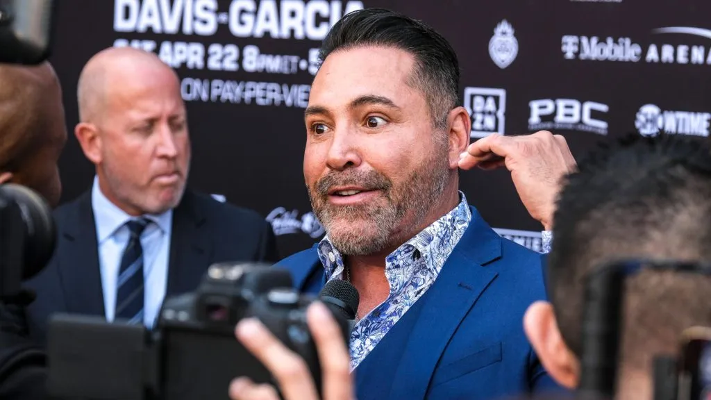 Oscar de la Hoya talked about Ryan Garcia’s situation (IMAGO)