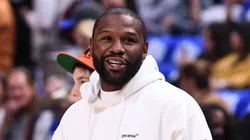 Floyd Mayweather Jr., American boxing legend.