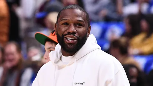 Floyd Mayweather Jr., American boxing legend.