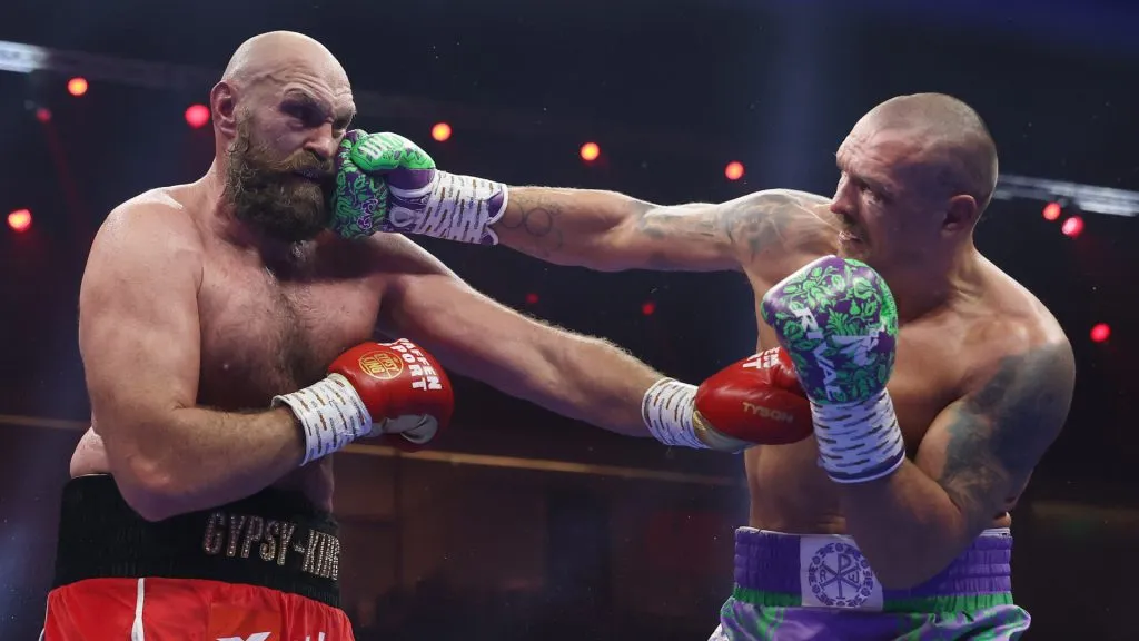 Oleksandr Usyk punches Tyson Fury during the IBF, IBO, WBA, WBC and WBO Undisputed World Heavyweight titles’ fight&nbsp;(&nbsp;Richard Pelham/Getty Images)
