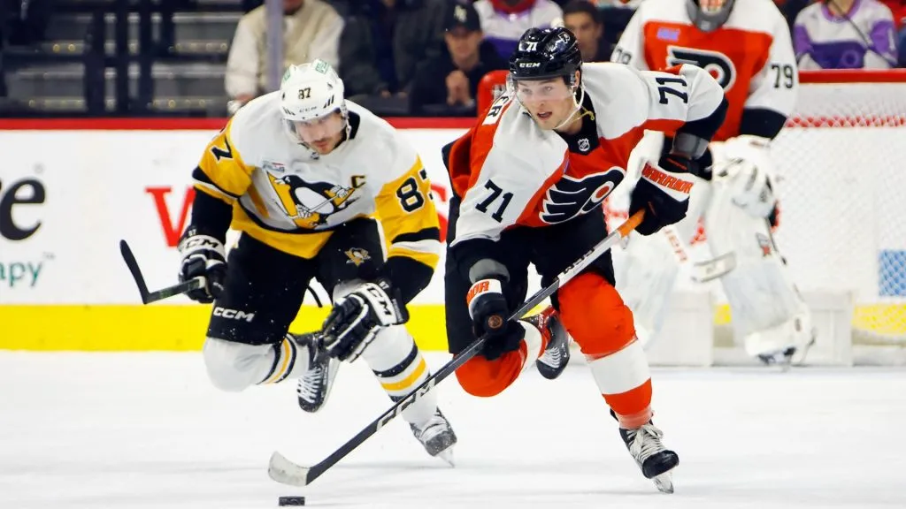 Tyson Foerster #71 of the Philadelphia Flyers skates against the Pittsburgh Penguins at the Wells Fargo Center on December 04, 2023. (Source: Bruce Bennett/Getty Images)