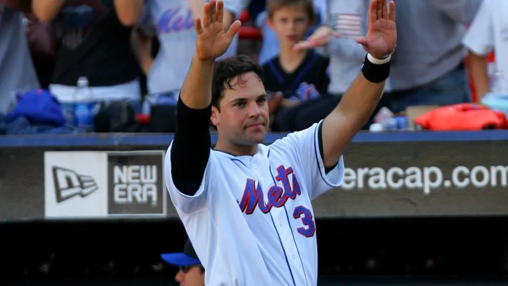 Mike Piazza #31 catcher of the New York Mets acknowledges the crowd, during the 7th inning in possibly his last game as a New York Met at Shea Stadium on October 2, 2005. (Source: Chris Trotman/Getty Images)