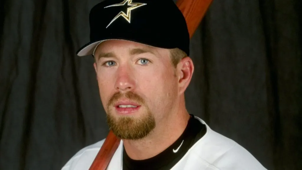 Infielder Jeff Bagwell #5 of the Houston Astros poses for a studio portrait on Photo Day during Spring Training on 1999. (Source: Andy Lyons /Allsport)