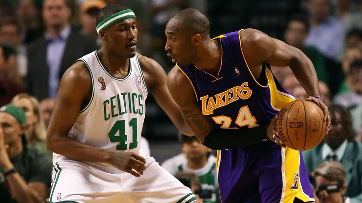 Kobe Bryant #24 of the Los Angeles Lakers looks to drive on James Posey #41 of the Boston Celtics in Game Six of the 2008 NBA Finals on June 17, 2008.