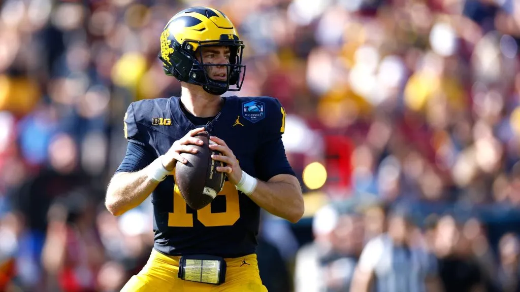 Davis Warren Michigan QB