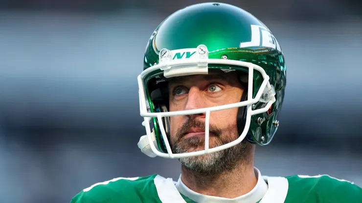 Aaron Rodgers #8 of the New York Jets looks on before the game against the Miami Dolphins at MetLife Stadium on January 05, 2025 in East Rutherford, New Jersey.