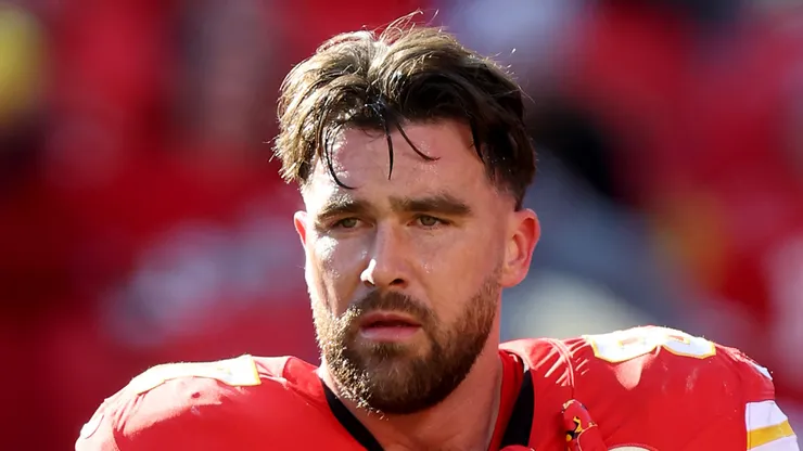 Travis Kelce #87 of the Kansas City Chiefs warms up prior to the game against the Las Vegas Raiders at GEHA Field at Arrowhead Stadium on November 29, 2024 in Kansas City, Missouri.