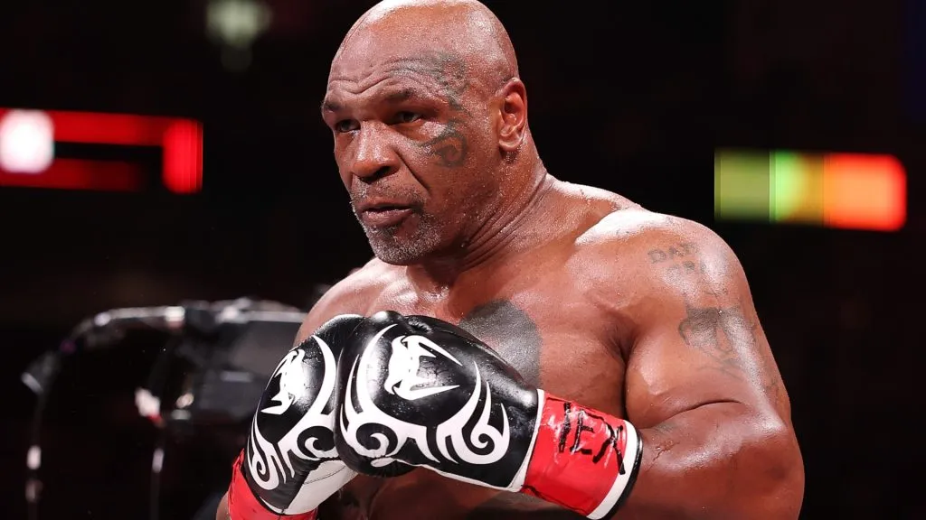 Mike Tyson fights during LIVE On Netflix: Jake Paul vs. Mike Tyson at AT&T Stadium on November 15, 2024. (Source: Al Bello/Getty Images for Netflix © 2024)