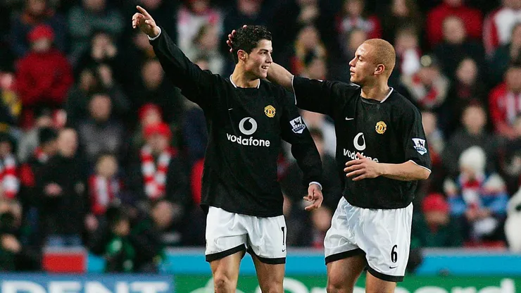 Cristiano Ronaldo of Manchester Utd celebrates his goal with Wes Brown during the FA Cup Quarter Final match between Southampton and Manchester United.