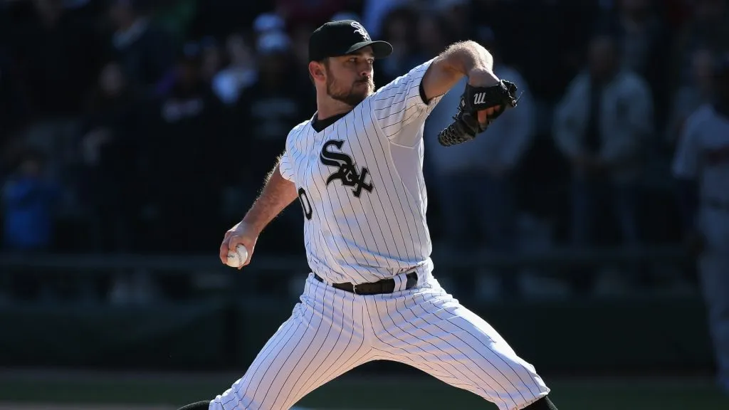 David Robertson #30 of the Chicago White Sox pitches in the 9th inning for a save against the Minnesota Twins at U.S. Cellular Field on April 11, 2015 in Chicago, Illinois. The White Sox defeated the Twins 5-4. (Photo by Jonathan Daniel/Getty Images)