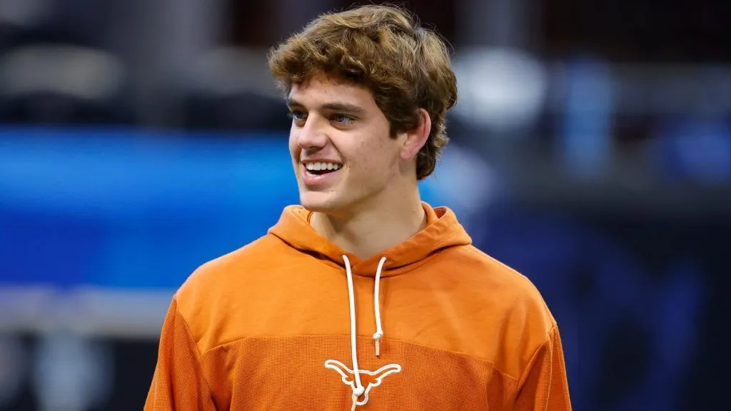 Arch Manning Texas Longhorns