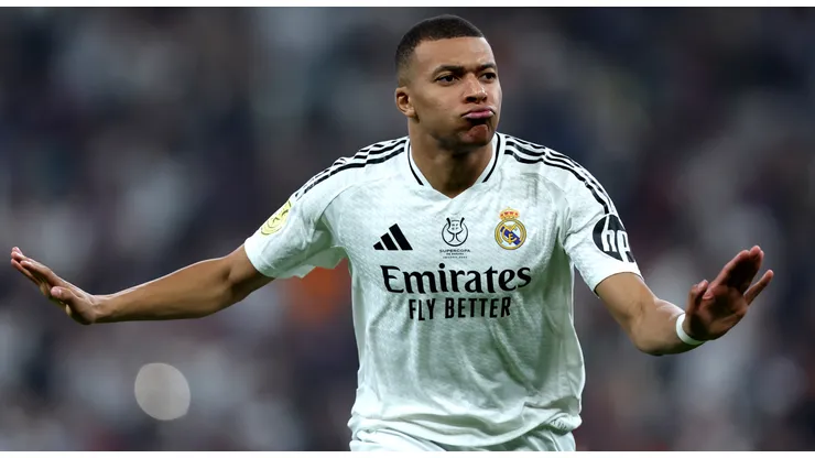 Kylian Mbappe of Real Madrid celebrates scoring his team's first goal during the Spanish Super Cup Final between Real Madrid and FC Barcelona at King Abdullah Sports City on January 12, 2025 in Jeddah, Saudi Arabia.