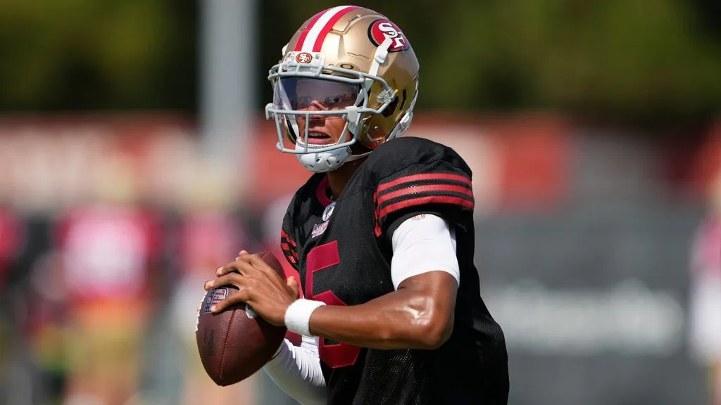 Joshua Dobbs #5 of the San Francisco 49ers works out during training camp at SAP Performance Facility on July 29, 2024. (Source: Thearon W. Henderson/Getty Images)
