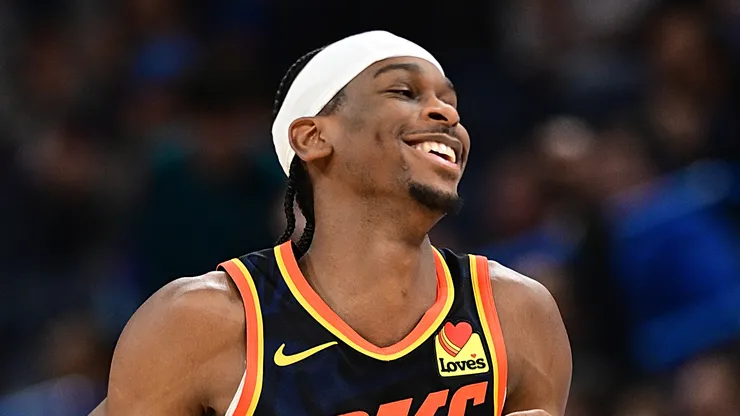 Shai Gilgeous-Alexander #2 of the Oklahoma City Thunder