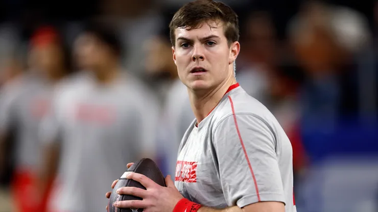 Will Howard #18 of the Ohio State Buckeyes warms up before the Goodyear Cotton Bowl against the Texas Longhorns at AT&T Stadium on January 10, 2025 in Arlington, Texas.