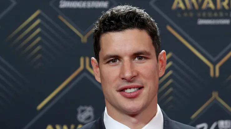 Sidney Crosby of the Pittsburgh Penguins arrives at the 2019 NHL Awards at the Mandalay Bay Events Center on June 19, 2019 in Las Vegas, Nevada.